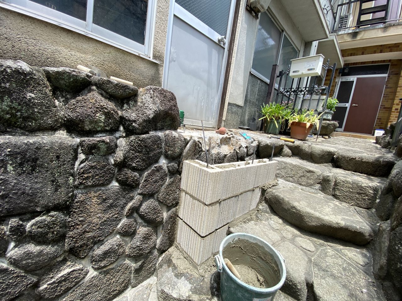 施工中 (6)