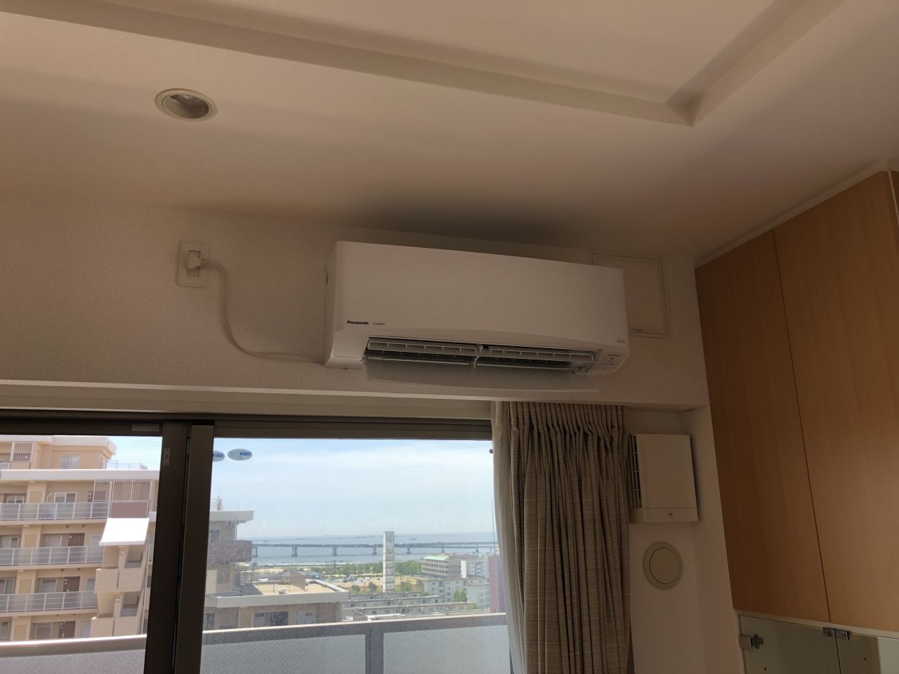 エアコン取付工事 (1)